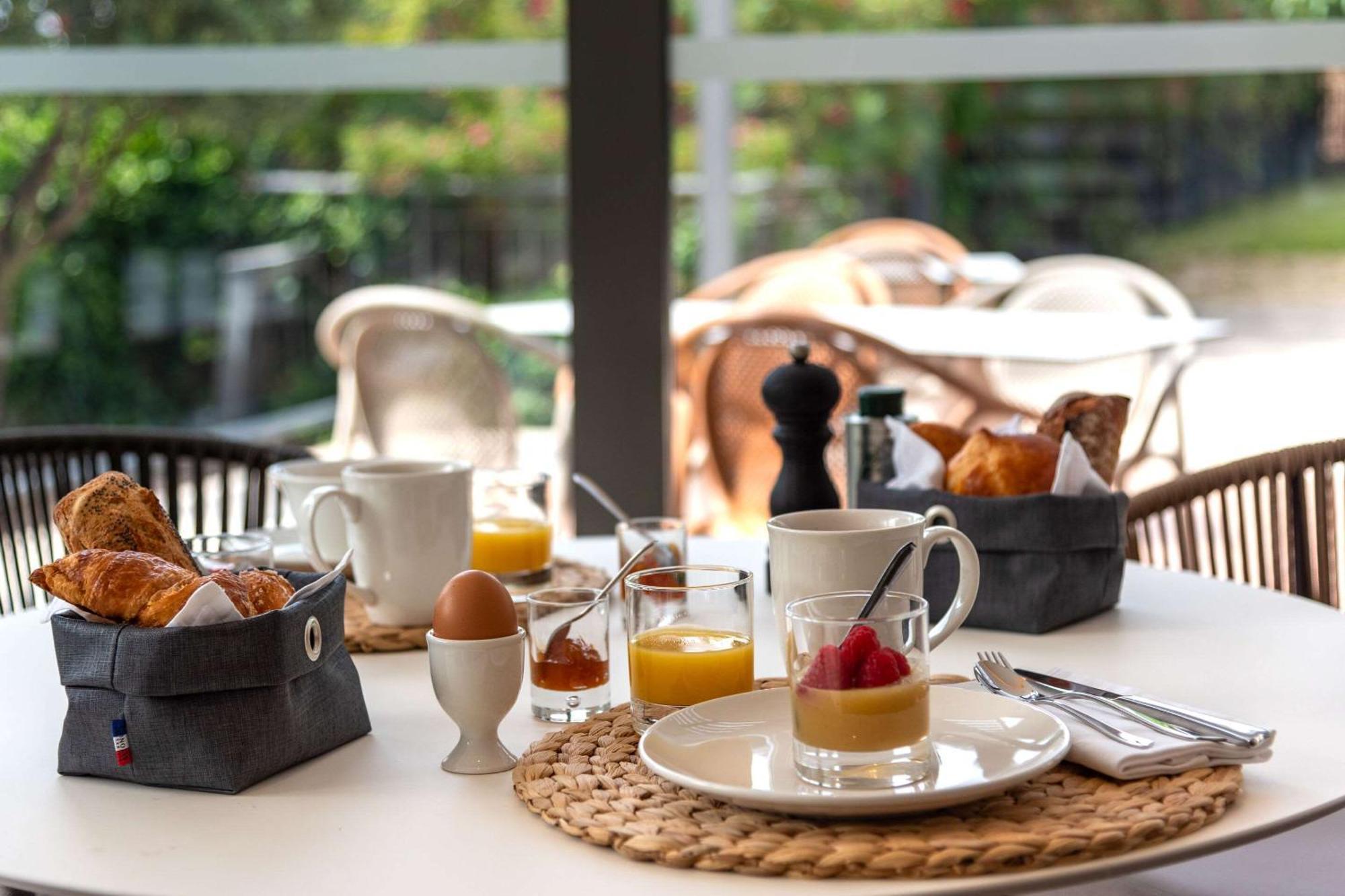 Zenitude Hotel La Valadiere, Ascend Hotel Collection Juvignac Kültér fotó