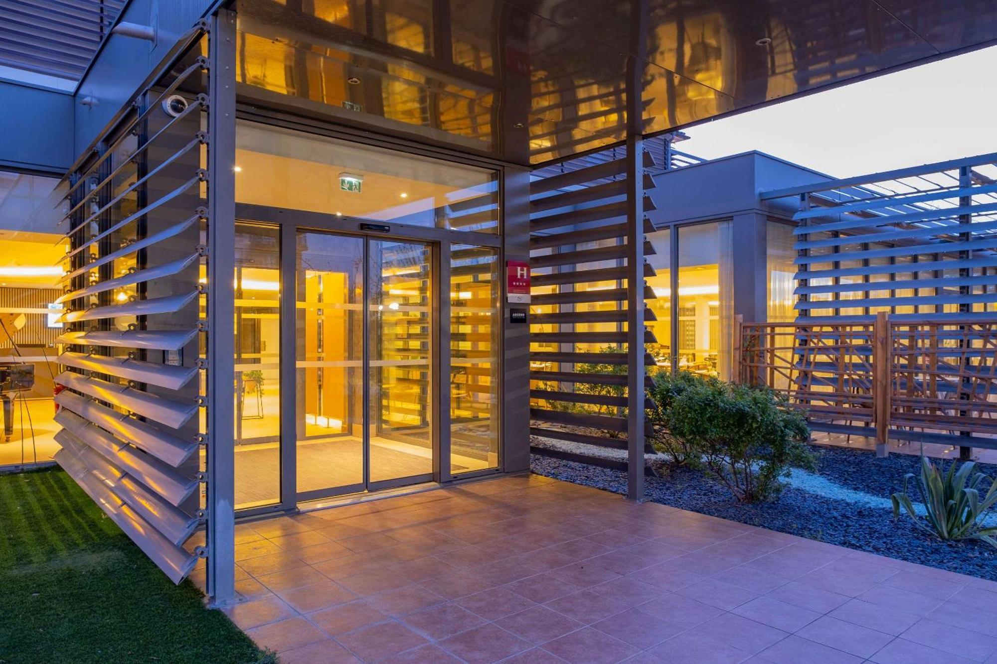 Zenitude Hotel La Valadiere, Ascend Hotel Collection Juvignac Kültér fotó